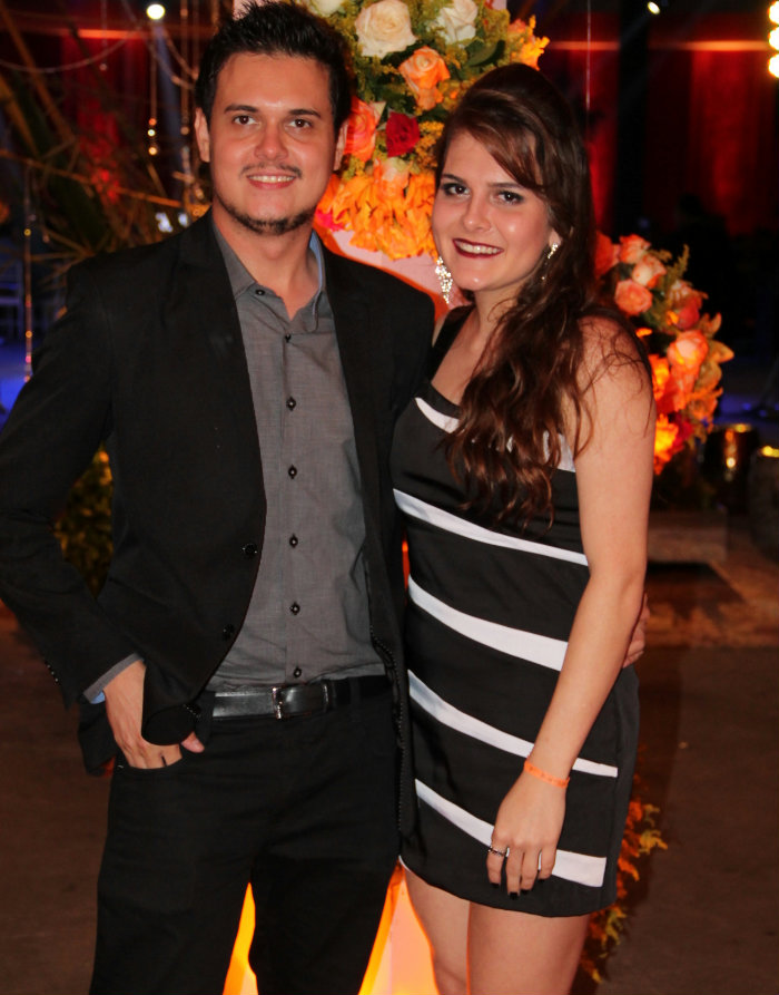 Tiago Strassburger e Mariana Lorenzzon 