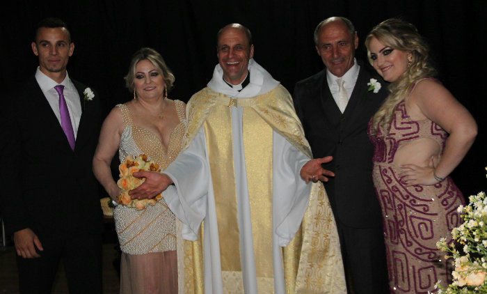 Jeni e juliana gervasio birck padre luiz alexandre milleo bodas de perola do casal da gmc 